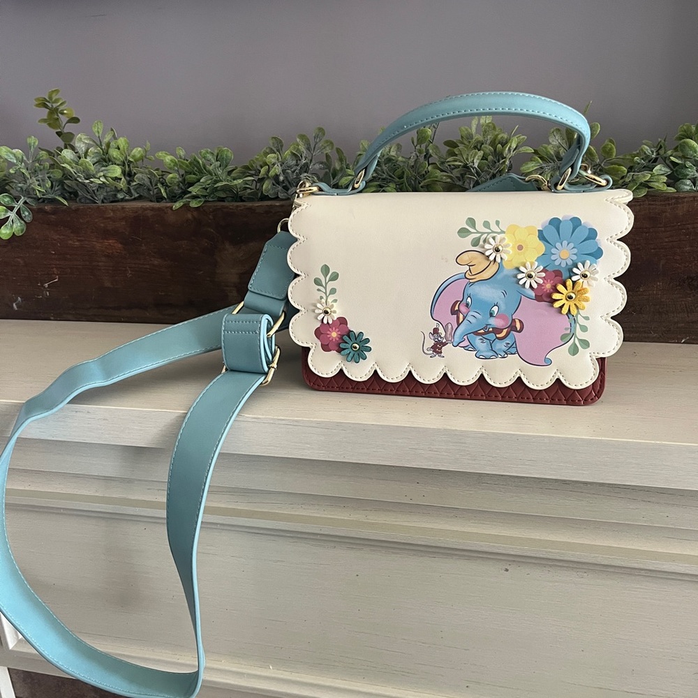 Boxlunch Dumbo bag
